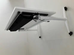 Wilkhahn Schreibtische & Sekretäre|Tisch Timetable Lift 615/11 Platte Schichtstoff 24 Weiß Hochglanz Gestell Weiß Beschichtet Höhenverstellbar