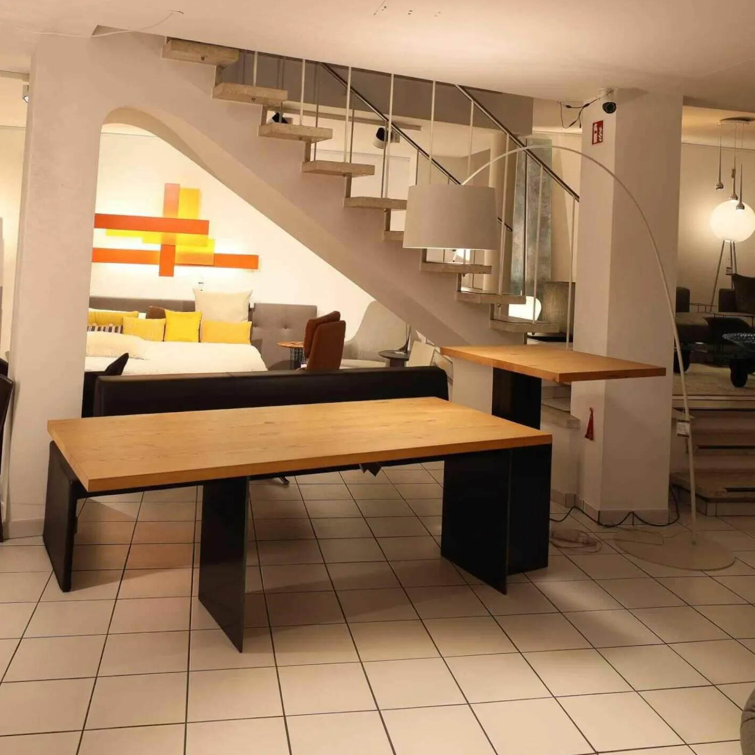 Zoom by Mobimex Esstische|Tisch Tix eMotion Platte Ulme Massiv Naturart Mit Höhenverstellbarem Ansatztisch