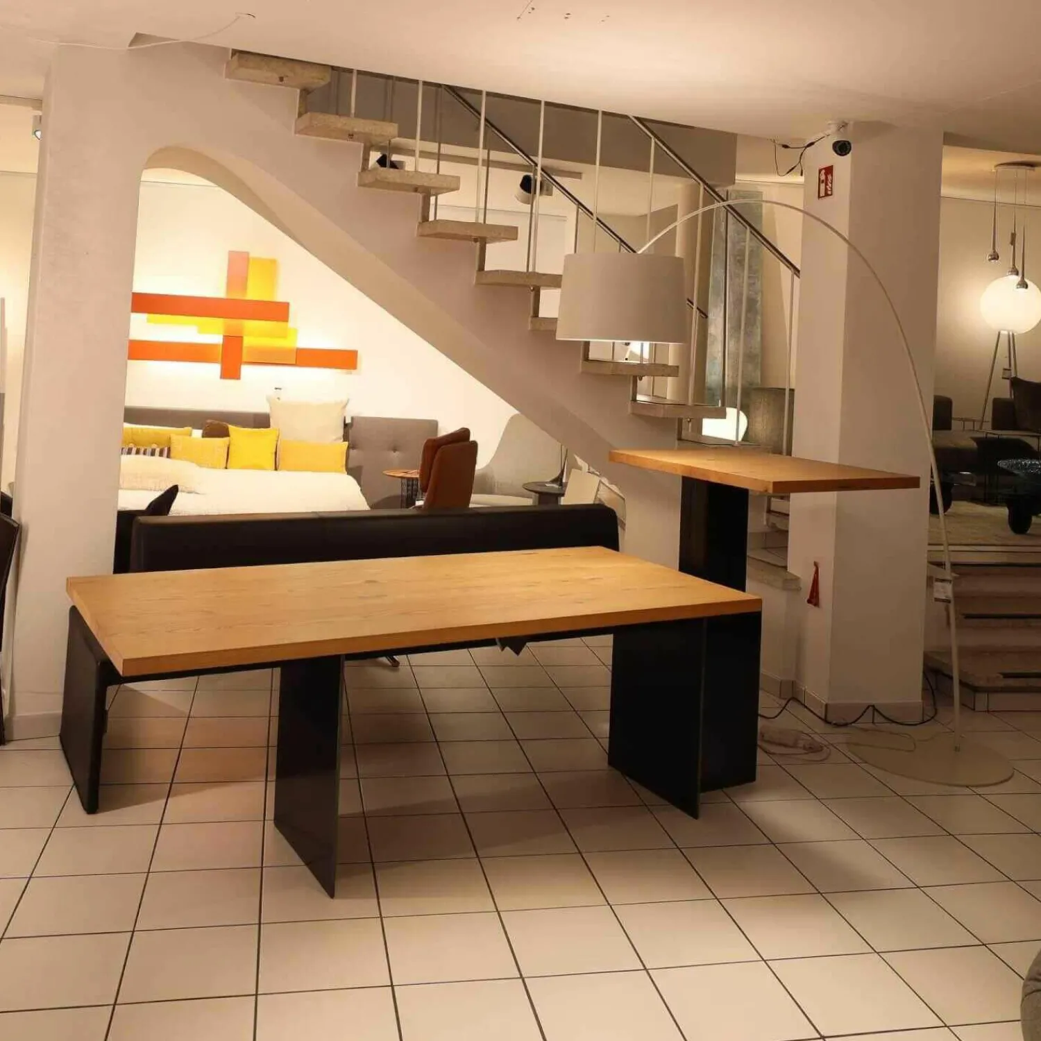 Zoom by Mobimex Esstische|Tisch Tix eMotion Platte Ulme Massiv Naturart Mit Höhenverstellbarem Ansatztisch