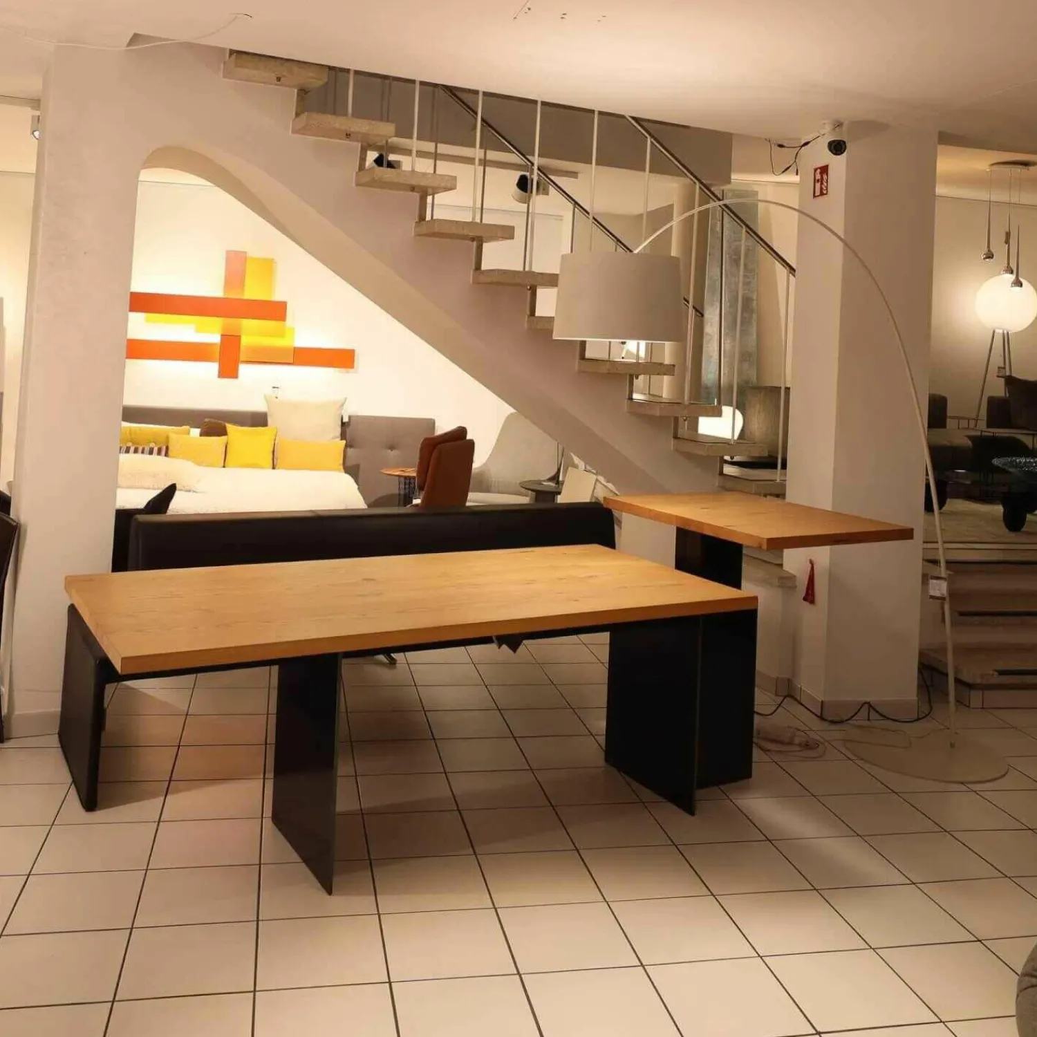 Zoom by Mobimex Esstische|Tisch Tix eMotion Platte Ulme Massiv Naturart Mit Höhenverstellbarem Ansatztisch