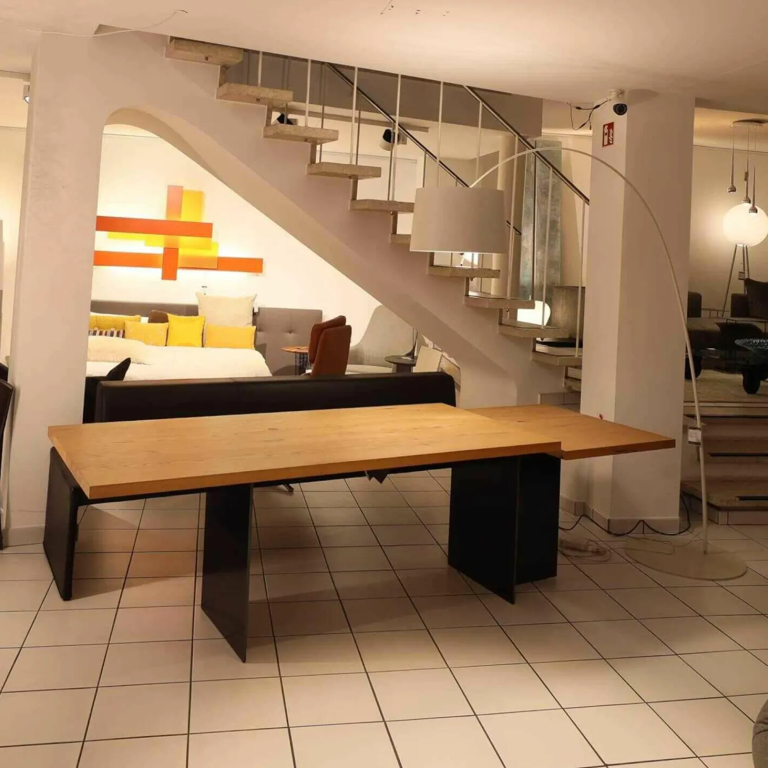 Zoom by Mobimex Esstische|Tisch Tix eMotion Platte Ulme Massiv Naturart Mit Höhenverstellbarem Ansatztisch