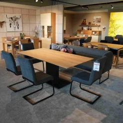 K+W Essgruppen|Tischgruppe Cassia Mit 4 Stühlen Und Bank Wildeiche Bianco Metall Schwarz