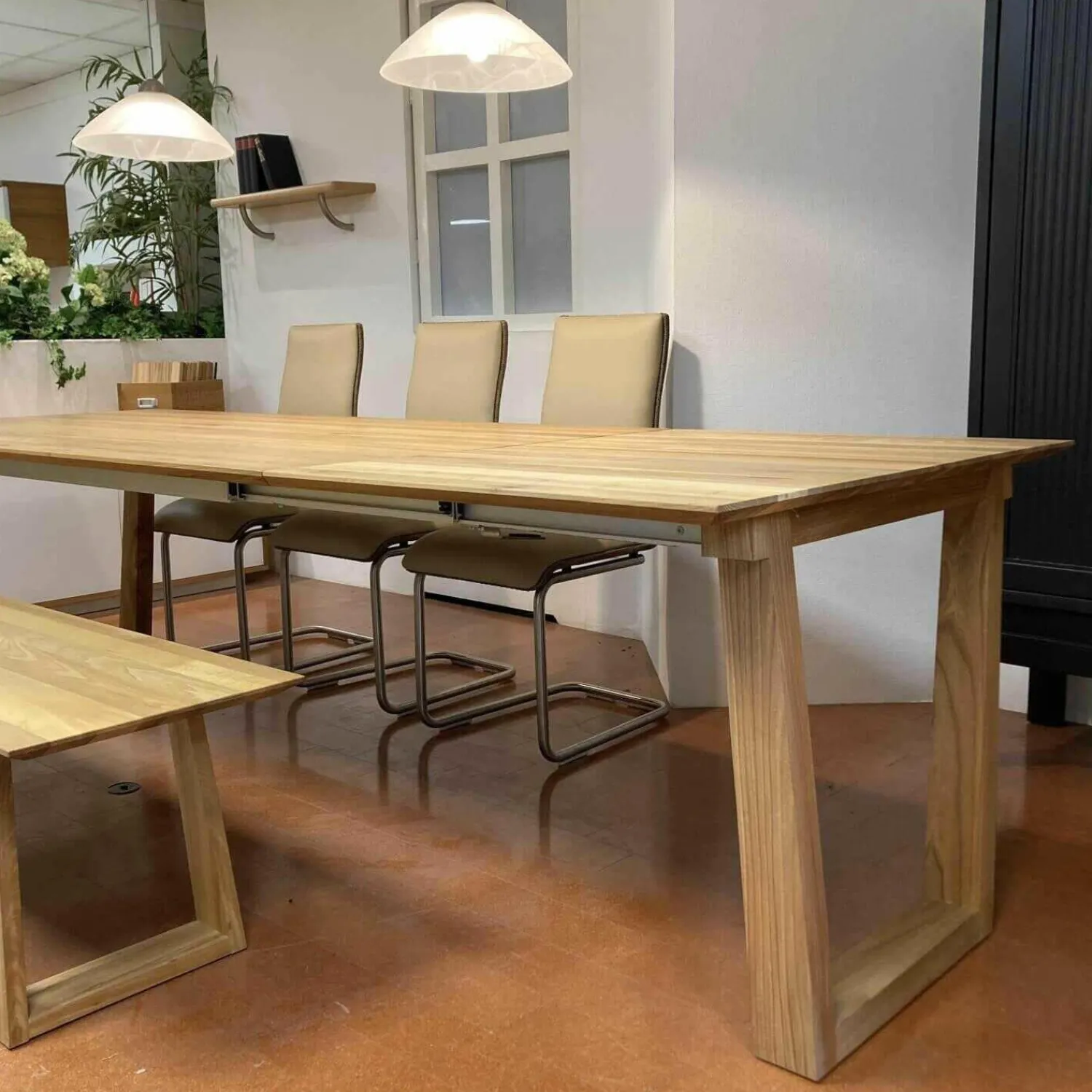 Pönnighaus Essgruppen|Tischgruppe Veneto Rüster Geölt Tisch Ausklappbar mit Bank und 3 Stühlen