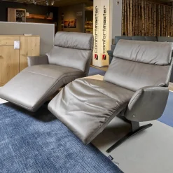 himolla 2-Sitzer-Sofas|Trapezsofa 4230 Leder 24 Longlife Rustica Magma Grau Metallkufe Anthrazit Pulverbeschichtet Zwischentisch Wildeiche 681