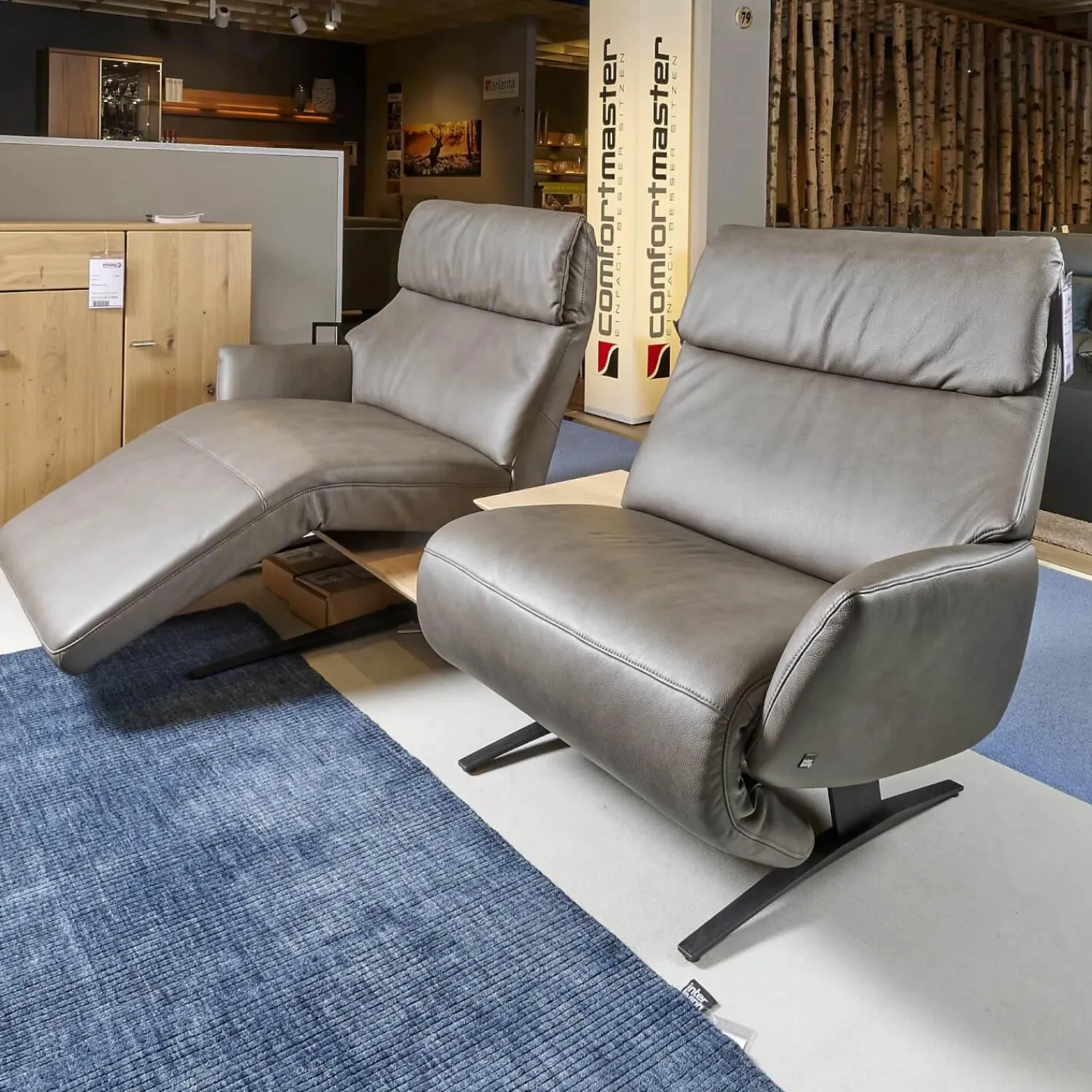 himolla 2-Sitzer-Sofas|Trapezsofa 4230 Leder 24 Longlife Rustica Magma Grau Metallkufe Anthrazit Pulverbeschichtet Zwischentisch Wildeiche 681