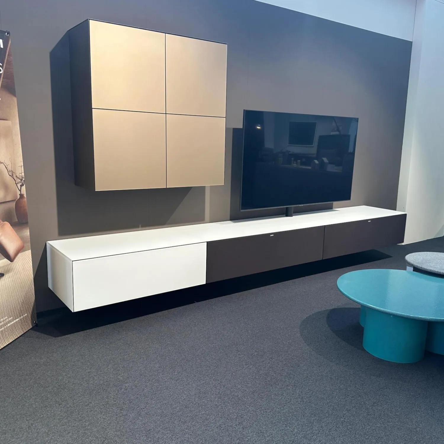 Spectral Smart Furniture Wohnwände & Tv-Lowboards|TV Kombination Ameno Korpus Lack Black Schwarz Front Glas Metallic Bronze Und Stoff Carbon Glas Snow Weiß