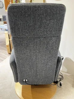 Natura Relaxsessel|TV Sessel Sommerville Stoff Amsterdam Blau Grau Drehteller Eiche Bianco 2 Motorisch Mit Akku