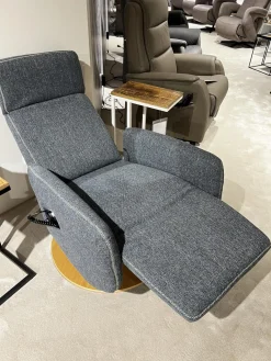 Natura Relaxsessel|TV Sessel Sommerville Stoff Amsterdam Blau Grau Drehteller Eiche Bianco 2 Motorisch Mit Akku