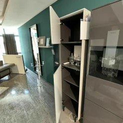 JOOP! Vitrinen & Highboards|Vitrine 71905 Glas Ultraweiß Kufen Schwarz