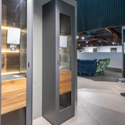 WK Wohnen Vitrinen & Highboards|Vitrine 440 Lavato Rechts Kernnussbaum Schiefergrau Inklusive Beleuchtung