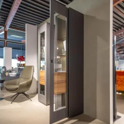 WK Wohnen Vitrinen & Highboards|Vitrine 440 Lavato Rechts Kernnussbaum Schiefergrau Inklusive Beleuchtung