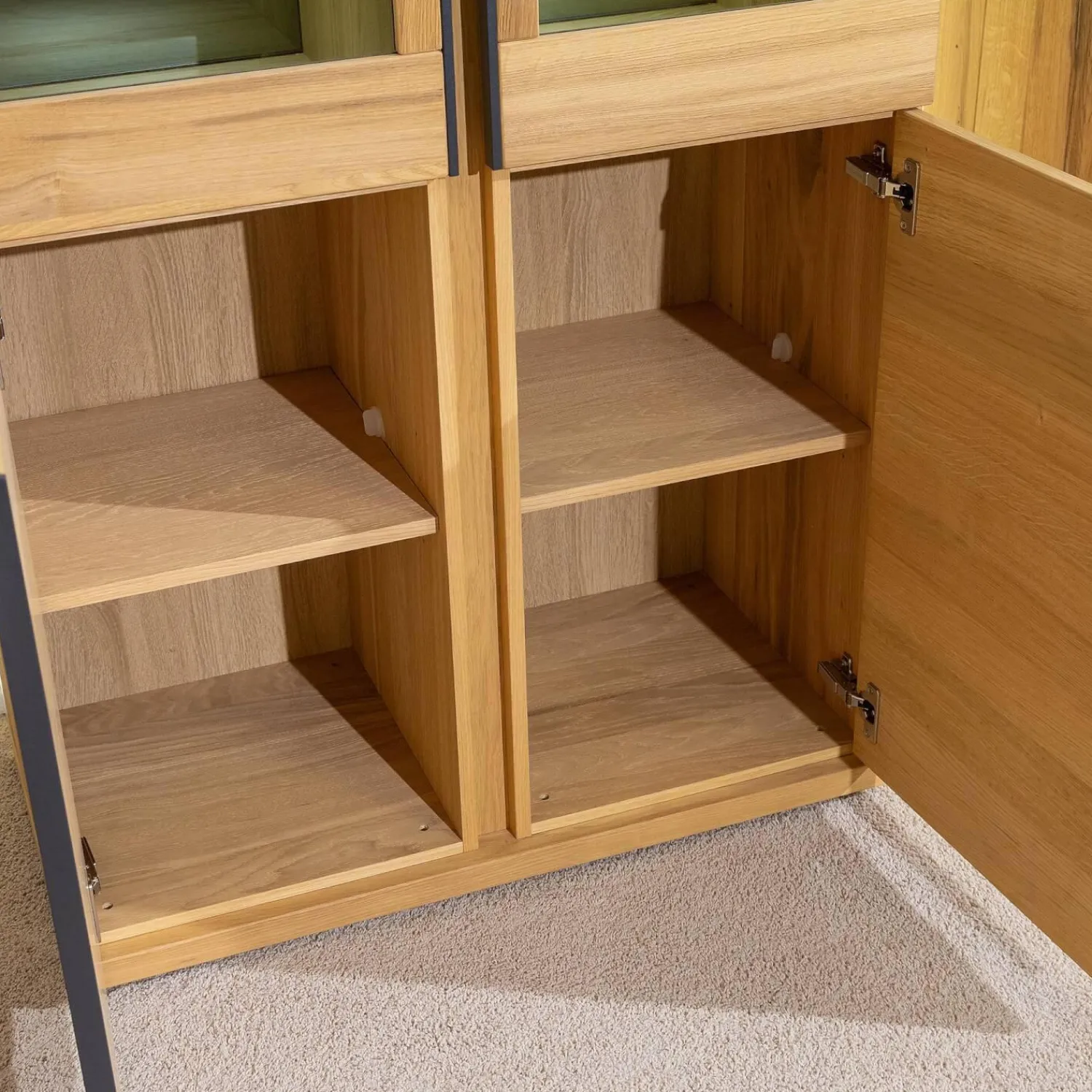 Venjakob Vitrinen & Highboards|Vitrine Barola Eiche Rustico Hell Geölt Gebürstet Furnier Mit Spiegelrückwand Und Beleuchtung