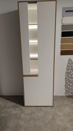 Gwinner Vitrinen & Highboards|Vitrine Calea Lack Seidenmatt Weiß Akzente Wildeiche Natur Mit LED Beleuchtung