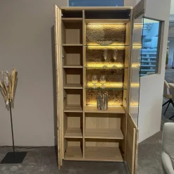 Natura Vitrinen & Highboards|Vitrine Cartago Soft Wildeiche Bianco Glastür Links mit LED-Beleuchtung