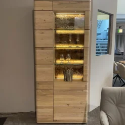 Natura Vitrinen & Highboards|Vitrine Cartago Soft Wildeiche Bianco Glastür Links mit LED-Beleuchtung