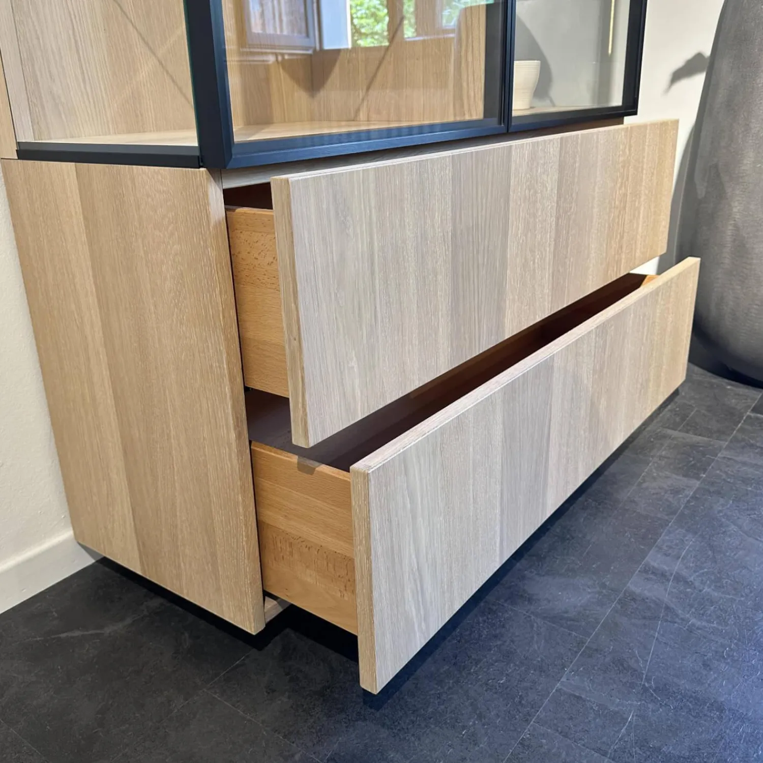 Team 7 Vitrinen & Highboards|Vitrine Cubus Eiche Weißöl Inne Buche Inklusive Beleuchtung Mit Fernbedienung