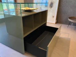 Rimadesio Vitrinen & Highboards|Vitrine Dolmen Lack Verde Olivia Grau Grün Glas Transparent Innenausstattung Melamin Cuoio Braun