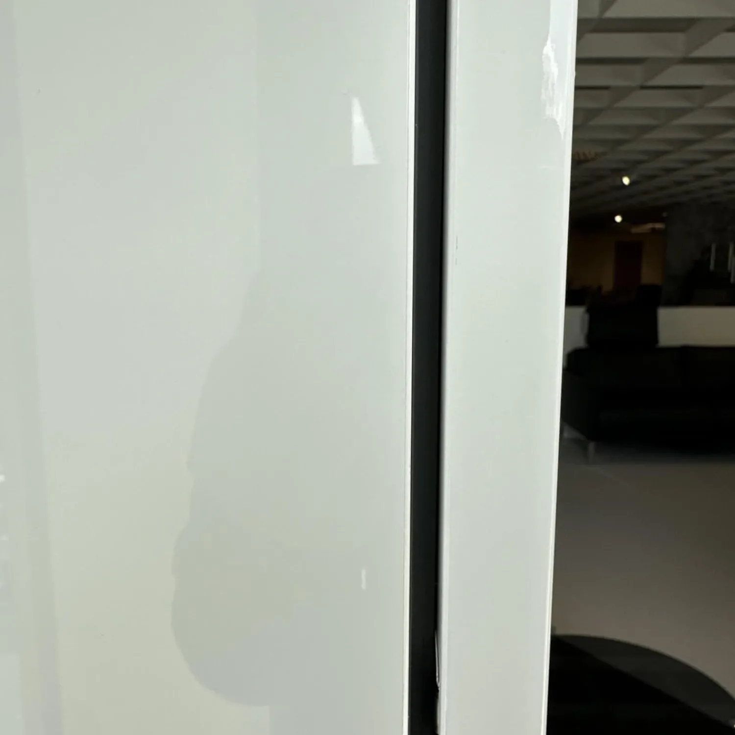 Hülsta Vitrinen & Highboards|Vitrine Gentis Links Lack Hochglanz Reinweiss Mit Beleuchtung Und Funkfernbedienung