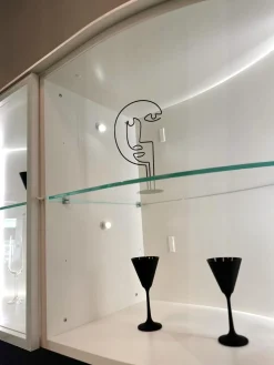 Hülsta Vitrinen & Highboards|Vitrine Navis Pure Weiß Lack mit Hängeelement