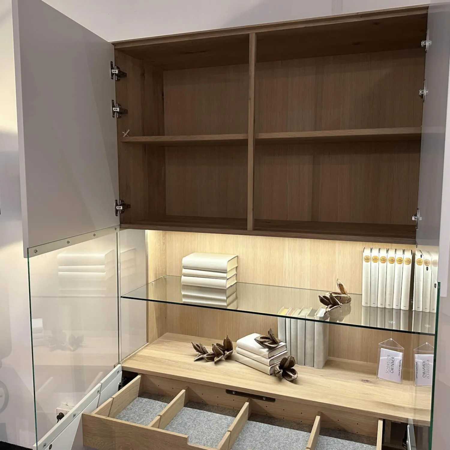 Pönnighaus Vitrinen & Highboards|Vitrine PÖ KT292 Massivholz 2 Türig Weiß Inkl Glaselementen