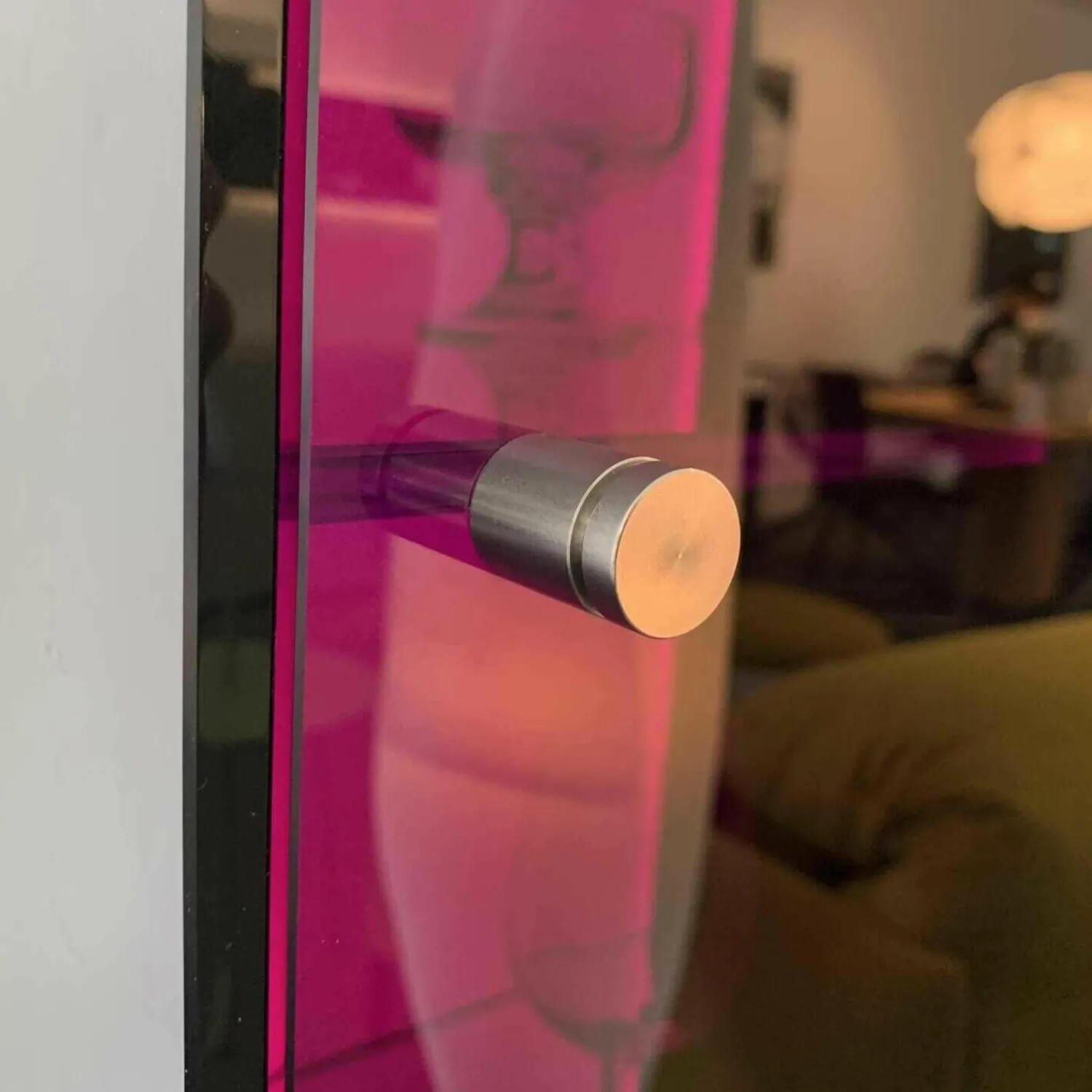 Dreieck Vitrinen & Highboards|Vitrine Solus Black Light Optiwhite Dark Grey mit Farbwechsel Beleuchtung