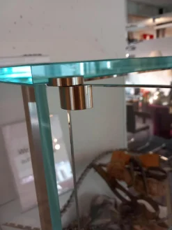 Dreieck Vitrinen & Highboards|Vitrine Solus LED Line Glas Korpus Optiwhite Weiss Böden Und Rückwand Samtcolor Lackiert 9010 ReinweissKlar Mit Beleuchtung Ohne Dekoratio