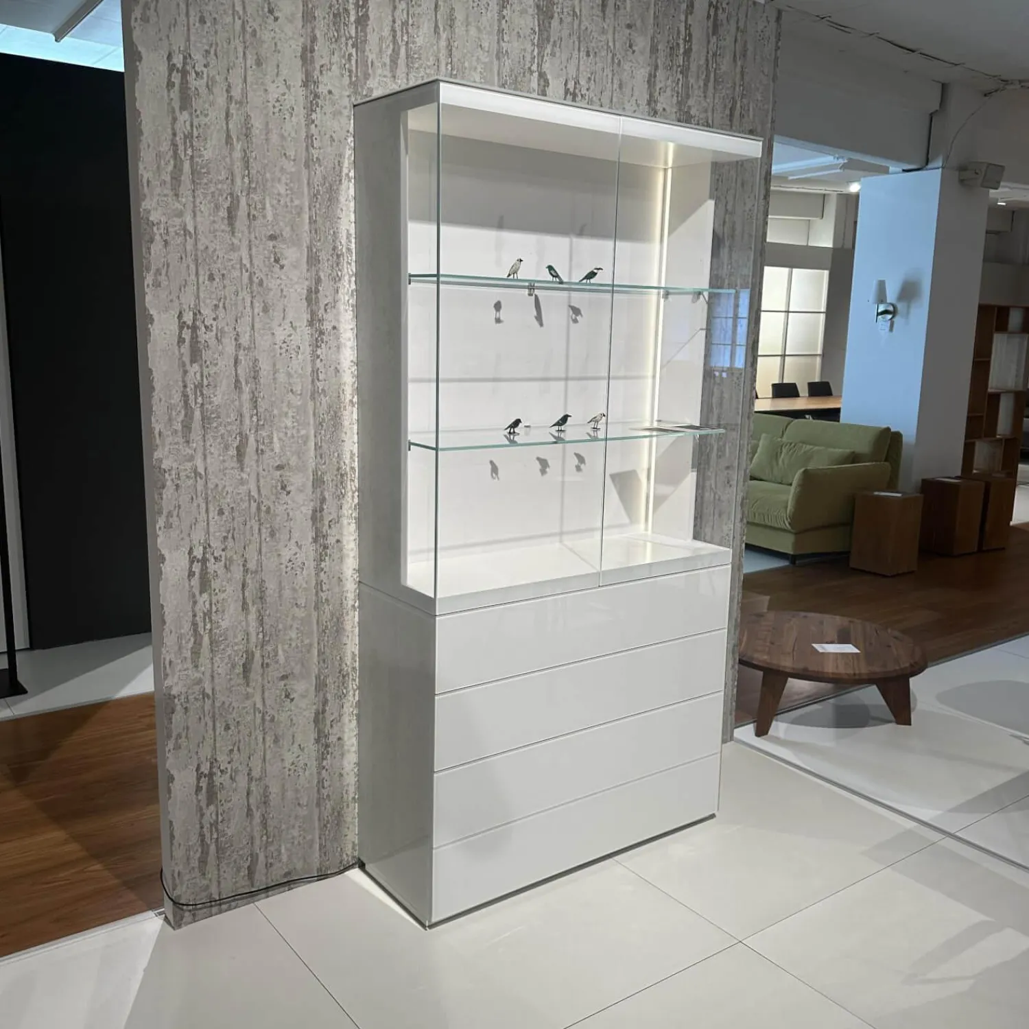 Kettnaker Vitrinen & Highboards|Vitrine Soma Innen Lack Weiß Türen Glas Klar Außen Glas Weiß Glänzend