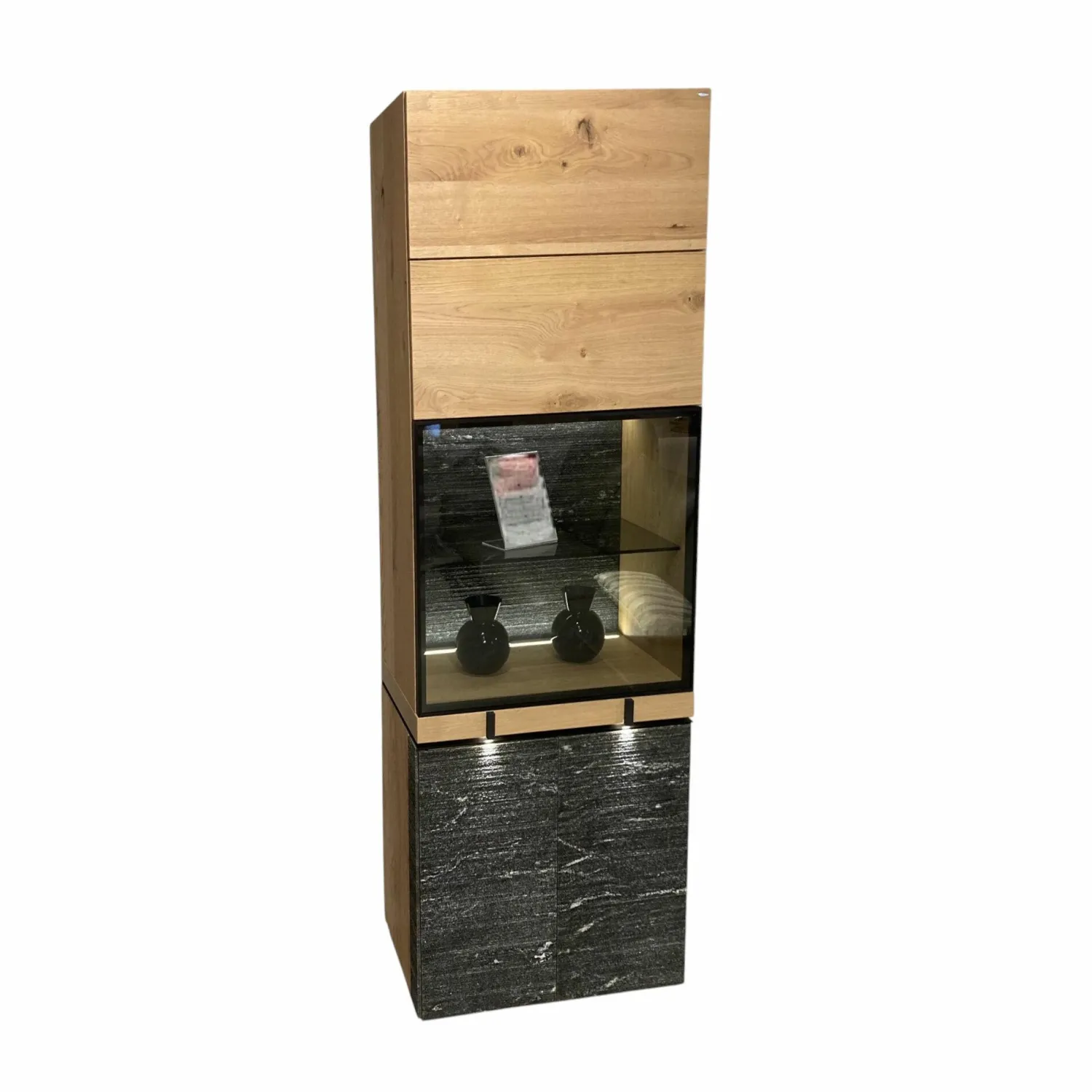 Voglauer Vitrinen & Highboards|Vitrine V-Rock Alteiche Rustiko Steinakzent Mit Steinrückwand Inklusive Beleuchtung