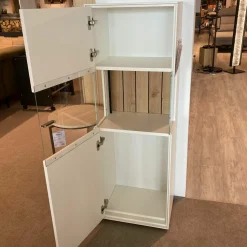 Wöstmann Vitrinen & Highboards|Vitrine Werne Lack Weiß Balkeneiche Stark Gebürstet LED-Beleuchtung