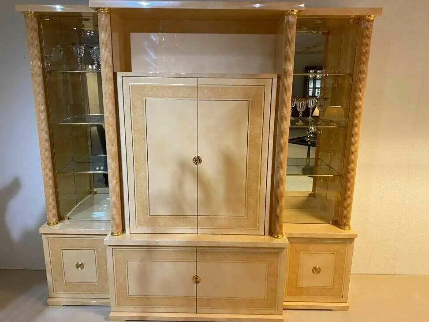 Turri Vitrinen & Highboards|Vitrinenschrank TN04 Lachsfarben Marmoriert