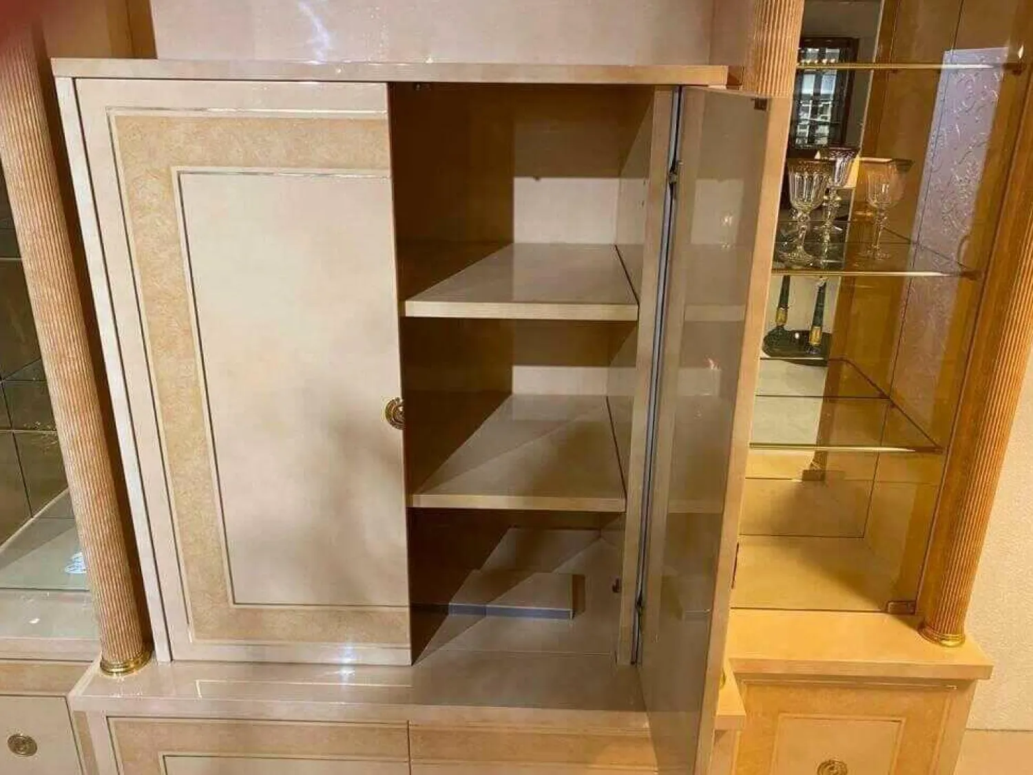 Turri Vitrinen & Highboards|Vitrinenschrank TN04 Lachsfarben Marmoriert