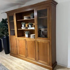 Zanchettin Vitrinen & Highboards|Vitrinie Kings College Vollholz Nussbaum Z 48 Kornfarbig Gewischt Beschläge Florence Bronziert