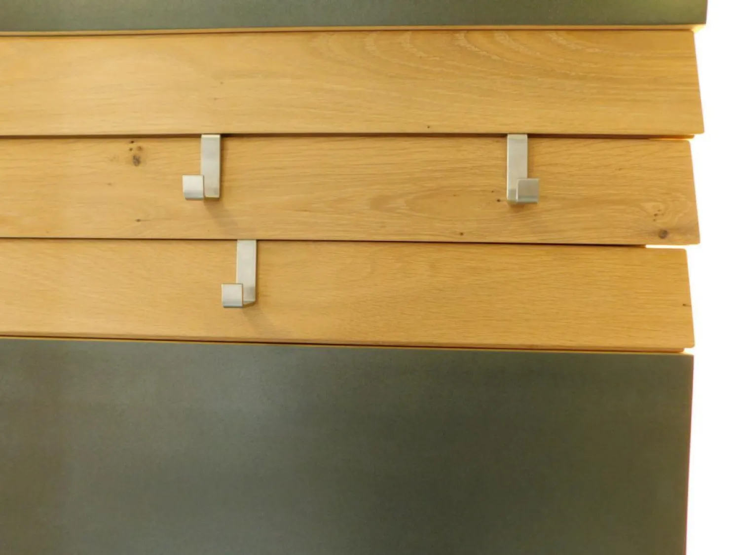 Voglauer Garderoben|Wandgarderobe V Organo Wildeiche Rustiko Akzent Schwarz Mit Vorsatzspiegel Und Beleuchtung