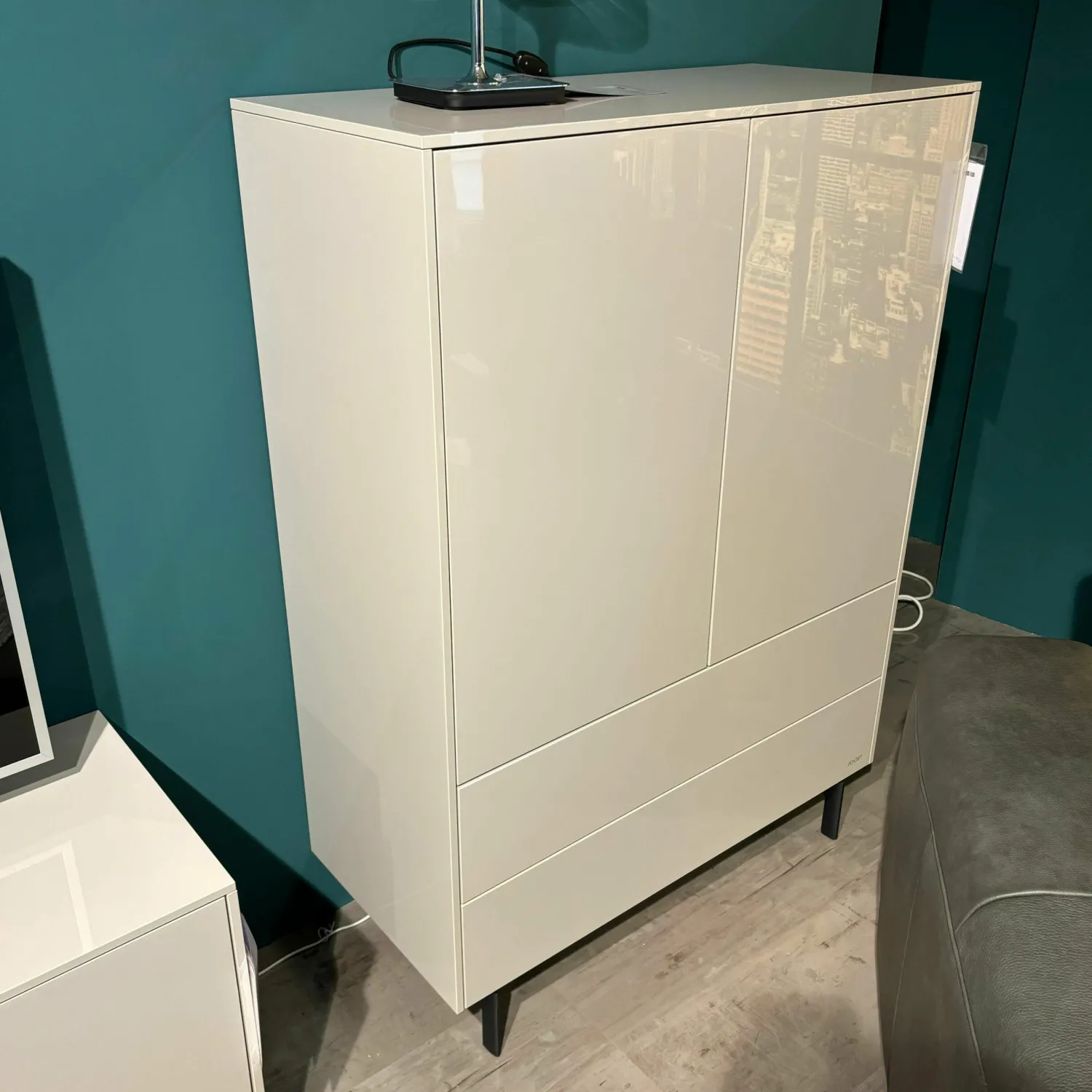 JOOP! Wohnwände & Tv-Lowboards|Wohnkombi Lack Kristallgrau Grau Hochglanz Metallkufe Schwarz Inklusive Beleuchtung