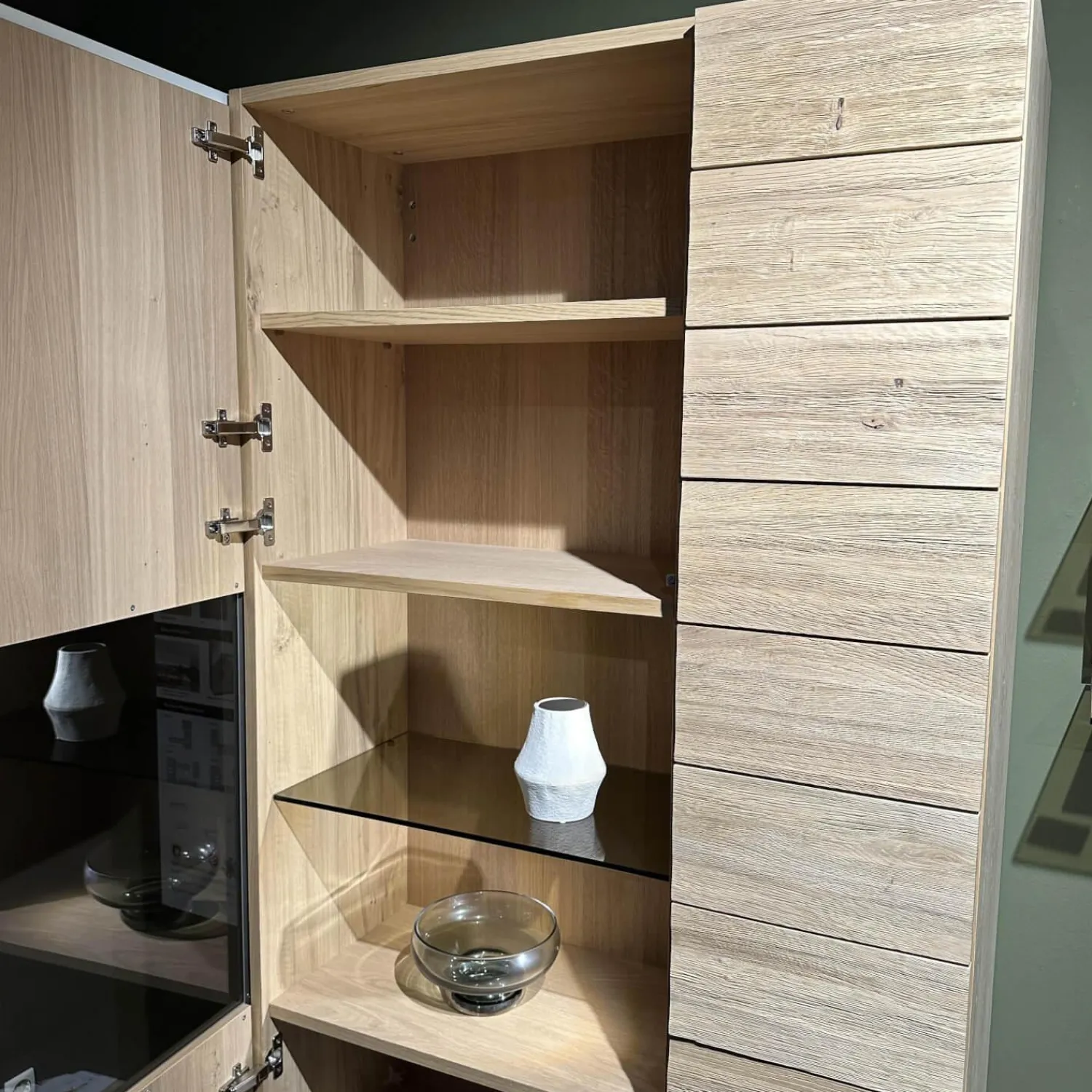 Voglauer Wohnwände & Tv-Lowboards|Wohnkombination Vmontanara Wildeiche Geölt Akzent Glas Optiwhite Weiß Mit Beleuchtung