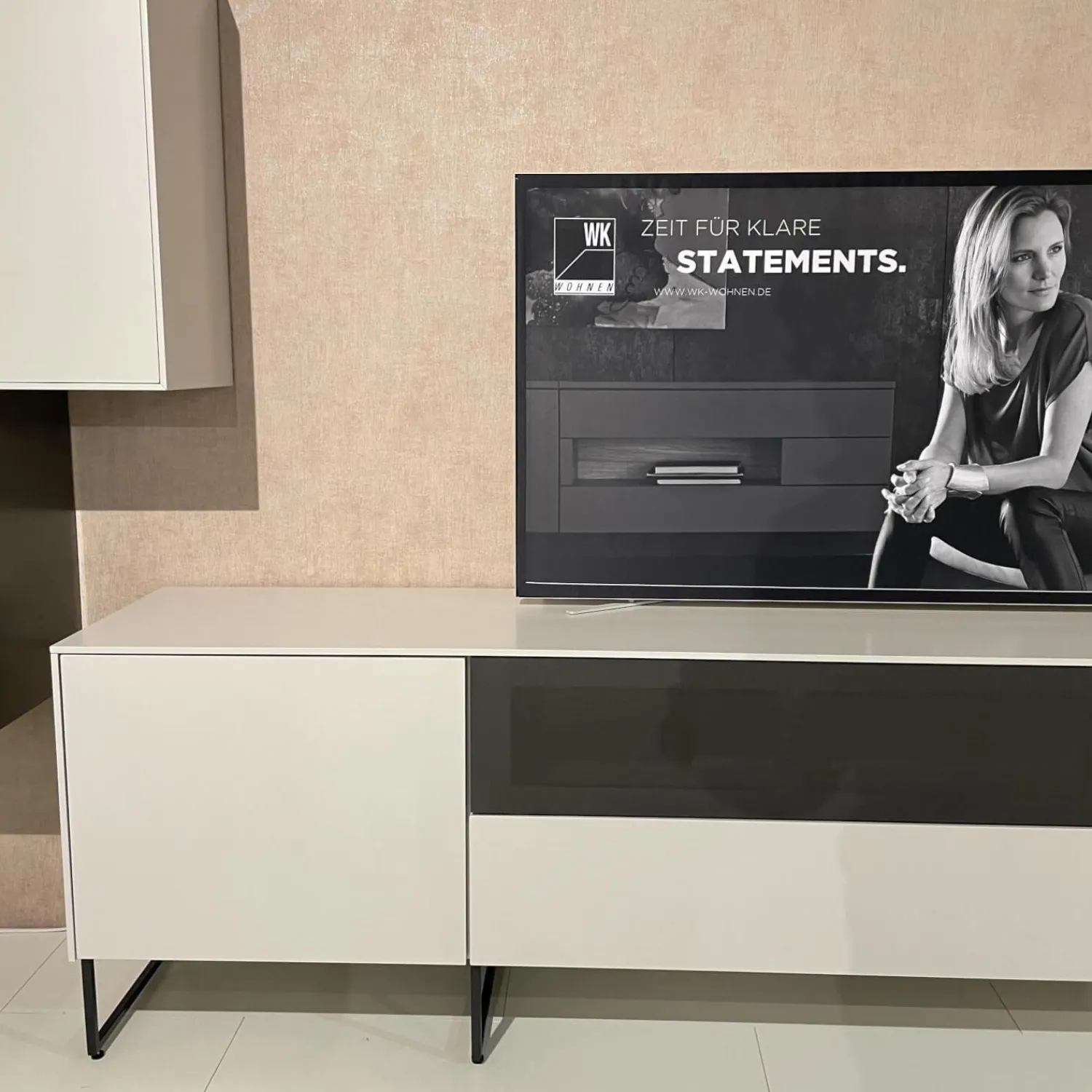 WK Wohnen Wohnwände & Tv-Lowboards|Wohnkombination WK 419 Intono Lack Steingrau Lack Quarz