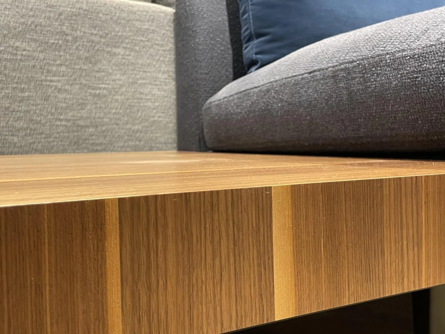 Rolf Benz Wohnlandschaften|Wohnlandschaft Kumo 555 Stoff 22 505 Schwarzblau Grau Gussfuß Matt Verkehrsschwarz Schwarz