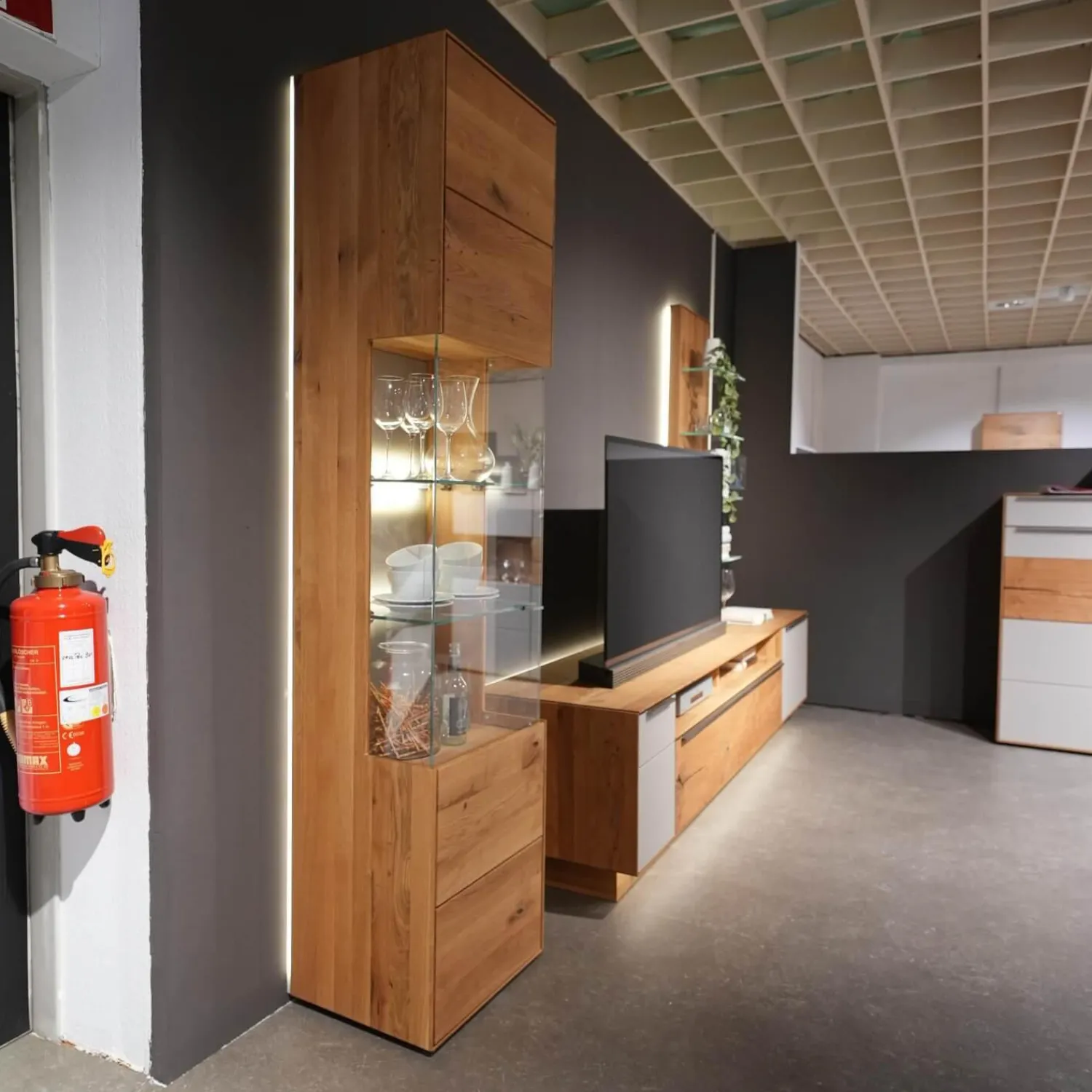 Decker Wohnwände & Tv-Lowboards|Wohnwand 2020 Asteiche Geölt Braun Glas Optiwhite Weiß