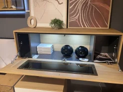 Die Hausmarke Wohnwände & Tv-Lowboards|Wohnwand 2106 Asteiche Hell Furniert Absetzung Mattlack Weiß Inklusive Beleuchtung