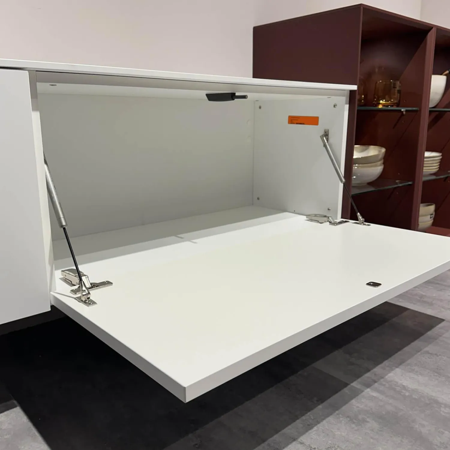 Nobilia Wohnwände & Tv-Lowboards|Wohnwand 945 Easytouch Lacklaminat Alpinweiß Und Rot Mit Beleuchtung