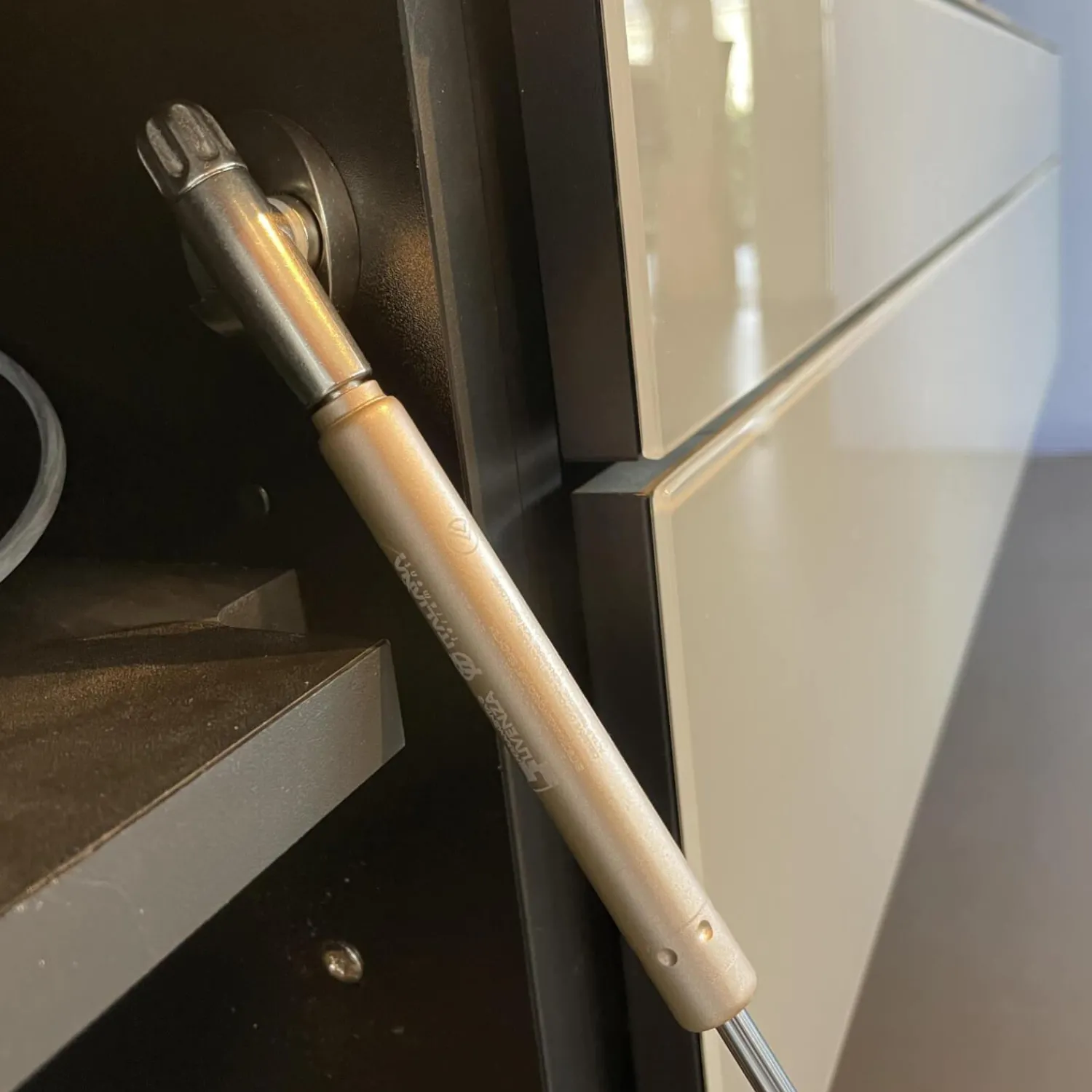 Spectral Smart Furniture Kommoden & Sideboards|Wohnwand Ameno Cement Glas Korpus CM Cement Satiniert Grau Weiß Inklusive TV Halterung Und Soundsystem Ohne Dekorationen