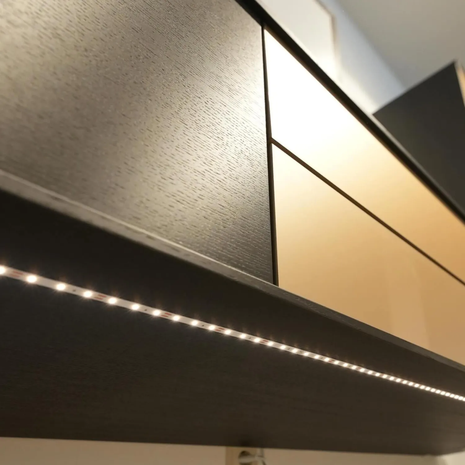 Gwinner Wohnwände & Tv-Lowboards|Wohnwand Bera Eiche Satin Terra Schwarz Gold Inklusive Sideboard Und Couchtisch