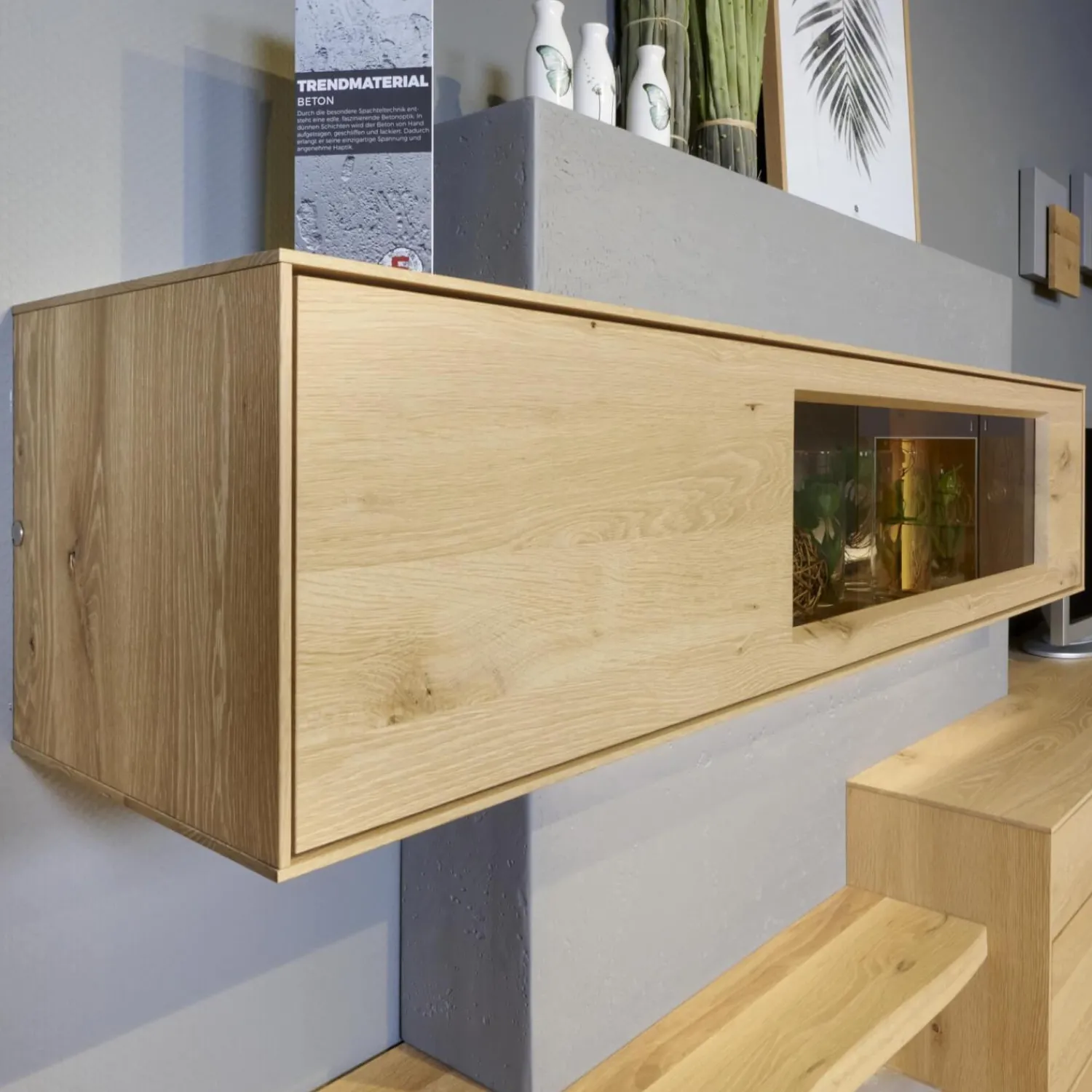 Hartmann Wohnwände & Tv-Lowboards|Wohnwand Brik Kerneiche Natur Massiv Akzente In Betonstein Inklusive 2 Wandleuchten