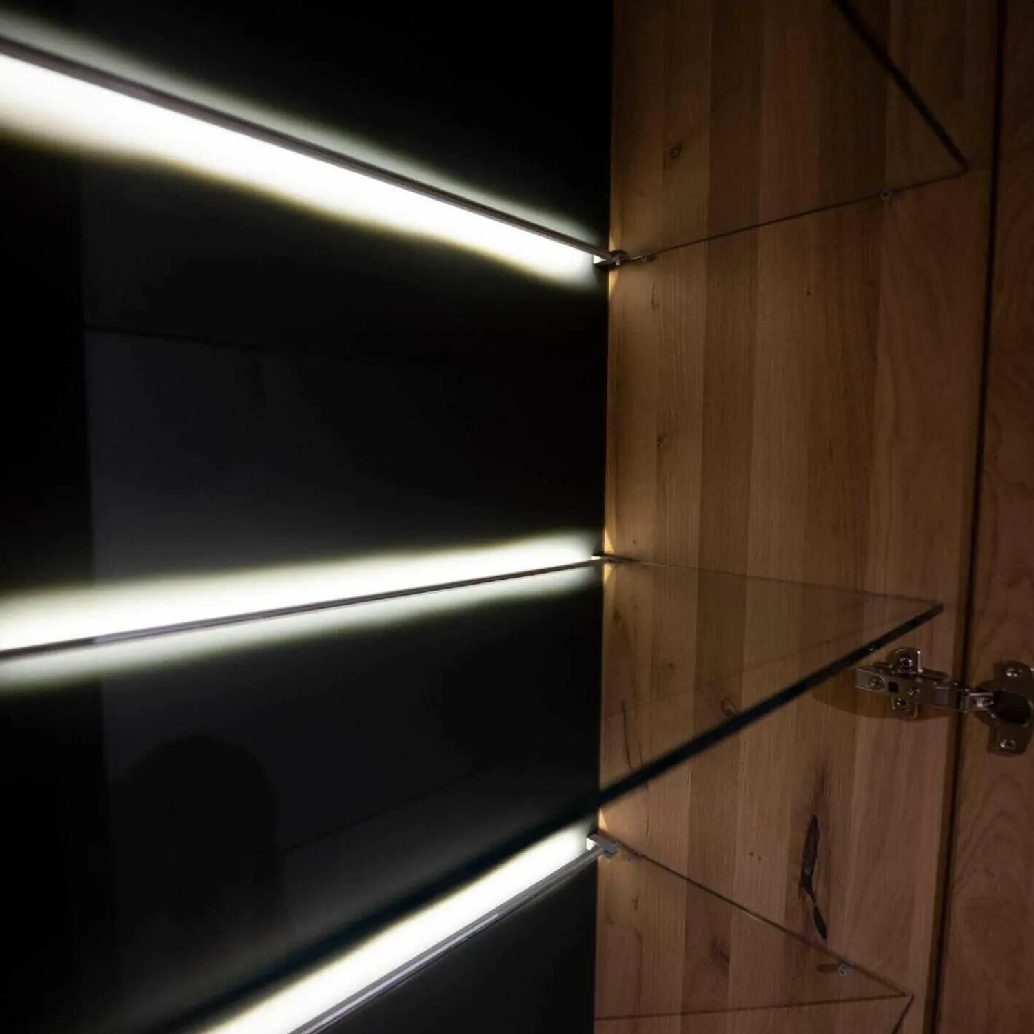 Global Wohnwände & Tv-Lowboards|Wohnwand Cabrera Asteiche Massiv Bianco Geölt Mit Beleuchtung