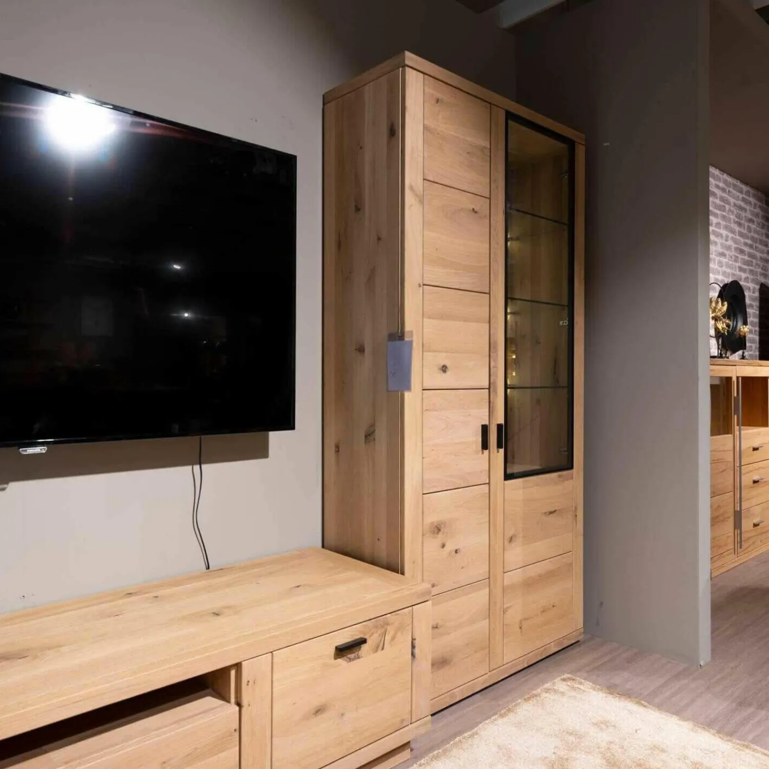 Global Wohnwände & Tv-Lowboards|Wohnwand Cabrera Asteiche Massiv Bianco Geölt Mit Beleuchtung