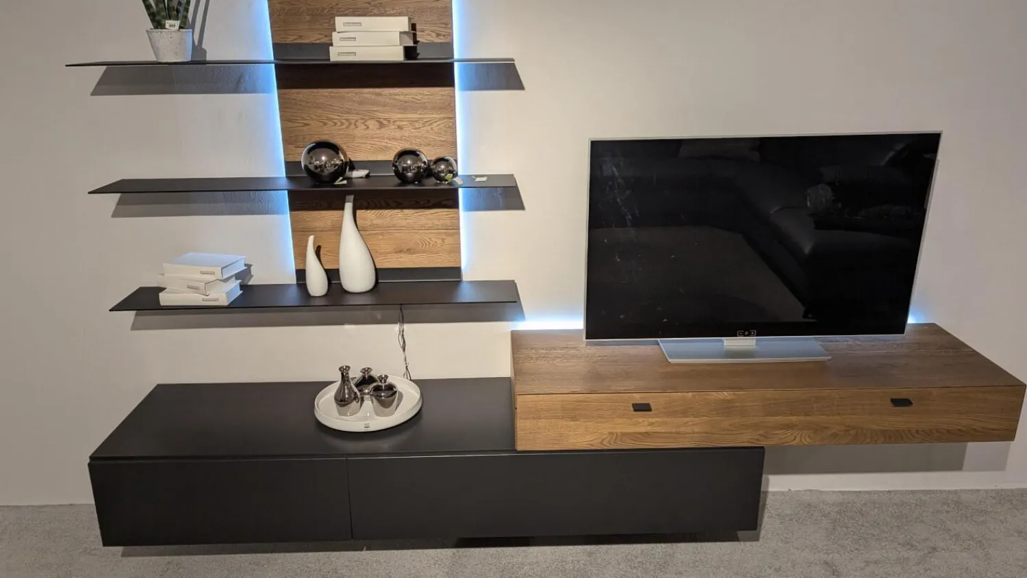 Die Hausmarke Wohnwände & Tv-Lowboards|Wohnwand Cairano Schiefer Schwarz Raucheiche Massiv Mit Beleuchtung Und Kabeldurchlass