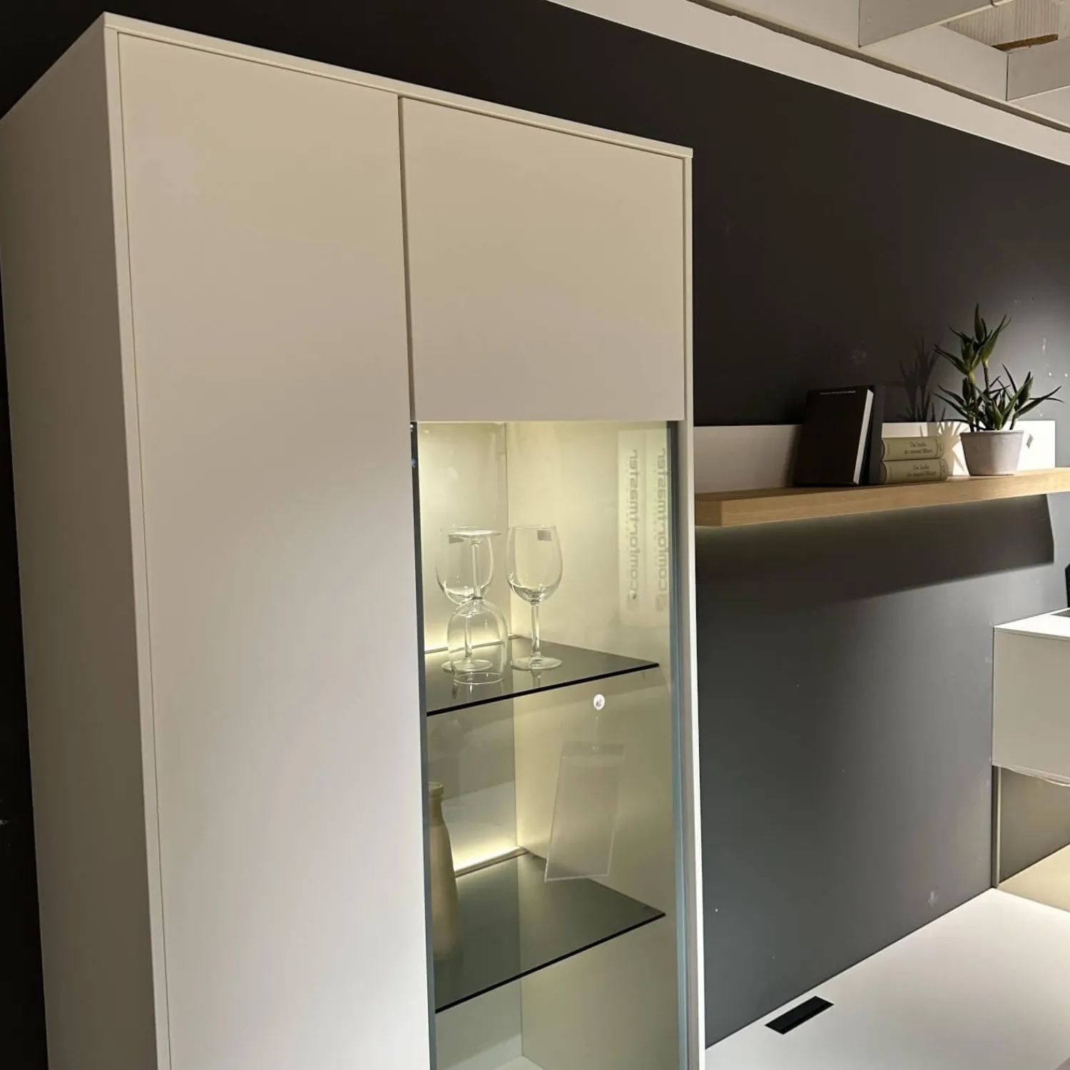 Gwinner Wohnwände & Tv-Lowboards|Wohnwand Calea Lack Seidenmatt Weiß Akzent Wildeiche Natur Mit LED Beleuchtung