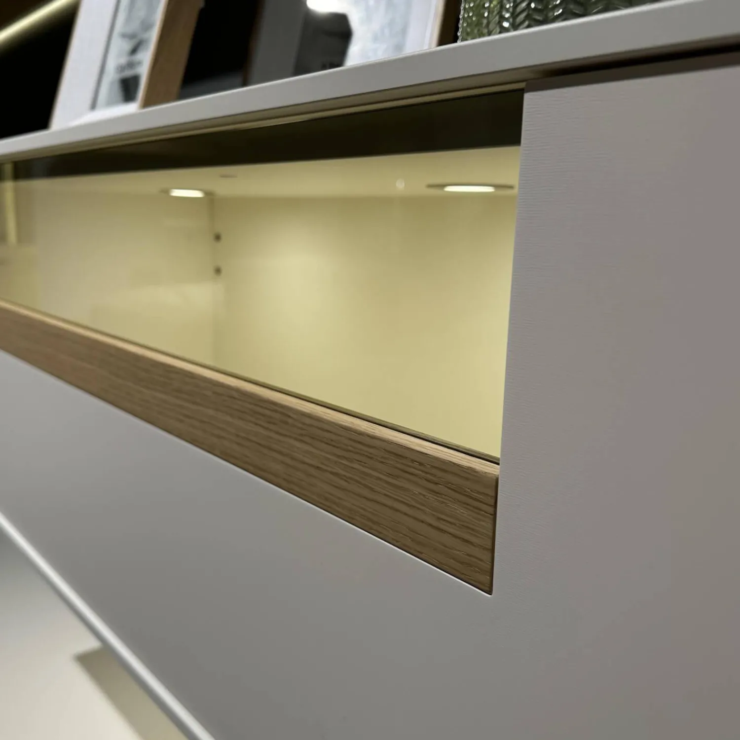 Gwinner Wohnwände & Tv-Lowboards|Wohnwand Calea Lack Seidenmatt Weiß Akzent Wildeiche Natur Mit LED Beleuchtung