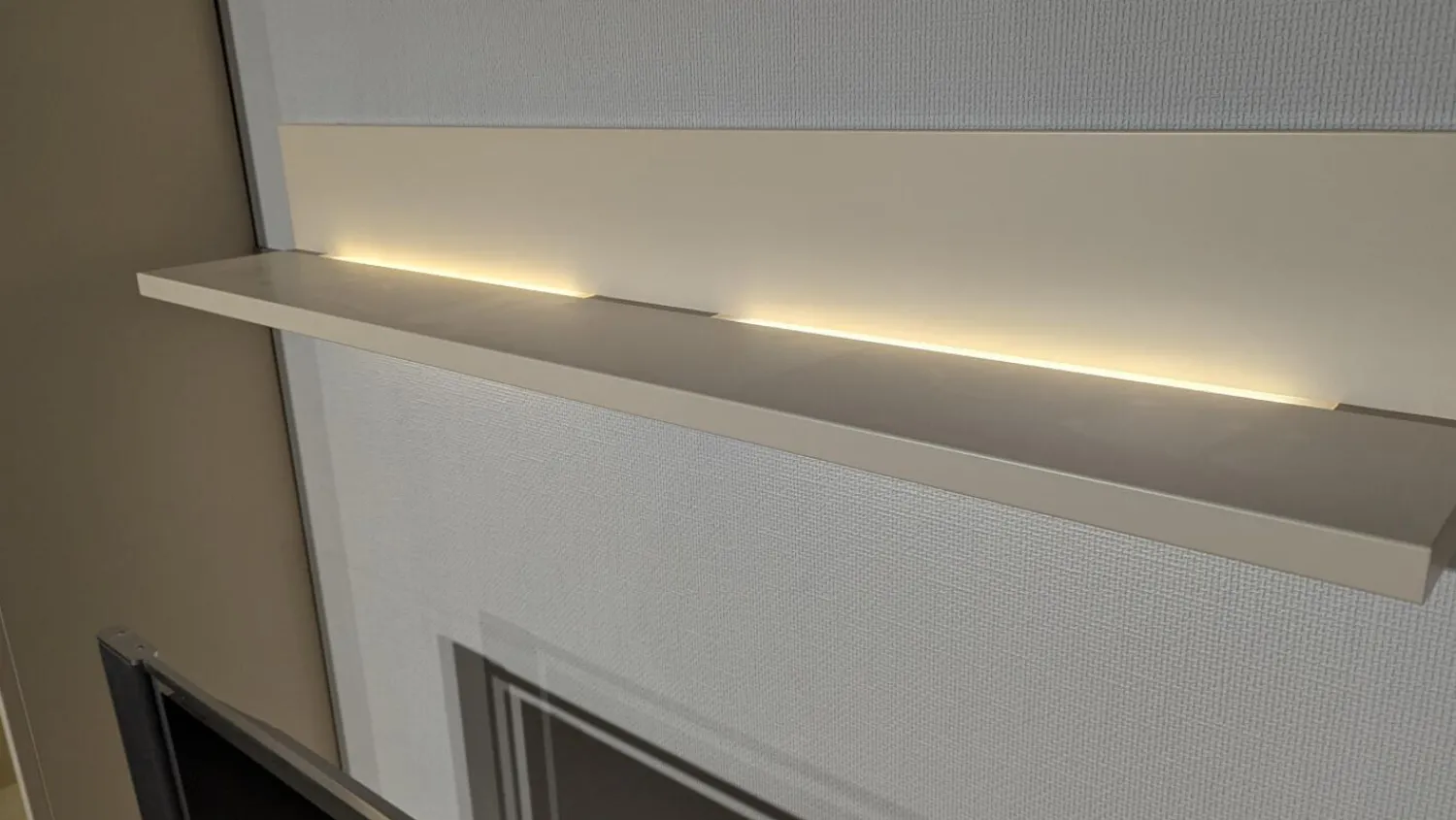 Rietberger Möbelwerke Wohnwände & Tv-Lowboards|Wohnwand Cremona Front Lack Crema Hochglanz Cremeweiß Korpus Lack Crema Matt Inklusive Beleuchtung