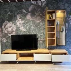 Team 7 Wohnwände & Tv-Lowboards|Wohnwand Cubus Eiche Naturöl Farbglas Hellgrau Matt mit Vitrinenbeleuchtung